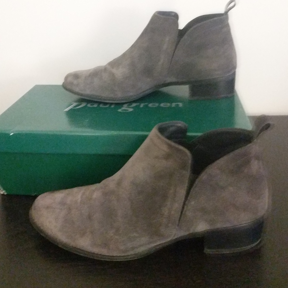 Paul Green gray suede ankle boots, sz 8